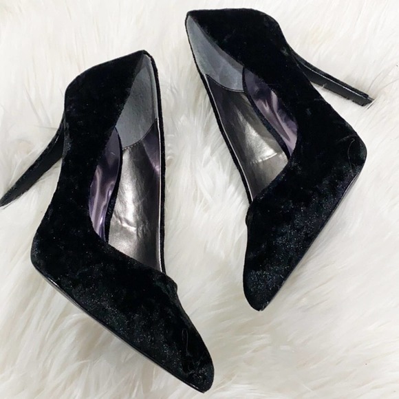 Brand New: Carlos Santana Pointed High Heels - Picture 1 of 5